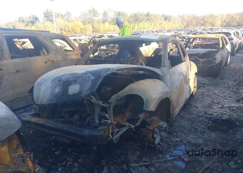 2016 Volkswagen Beetle 1.8T Dune z USA, uszkodzony, nr VIN 3VWS17AT5GM631743